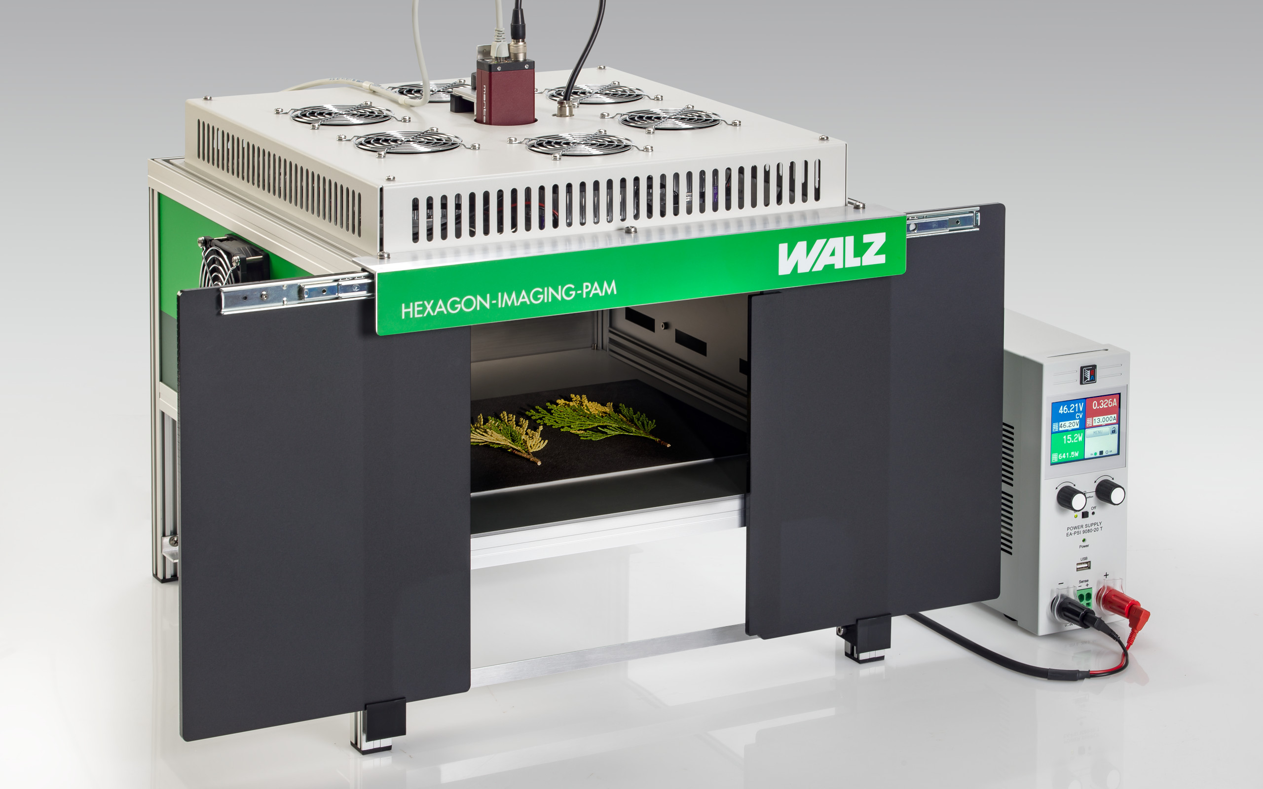Measuring setup for flat samples