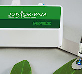 <p>JUNIOR-PAM with 60° leaf-clip mounted on swivel-type support.</p>