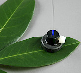 <p>Magnetic leaf-clip.</p>