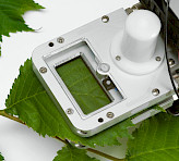 Up to 10 cm2 measurable leaf area.