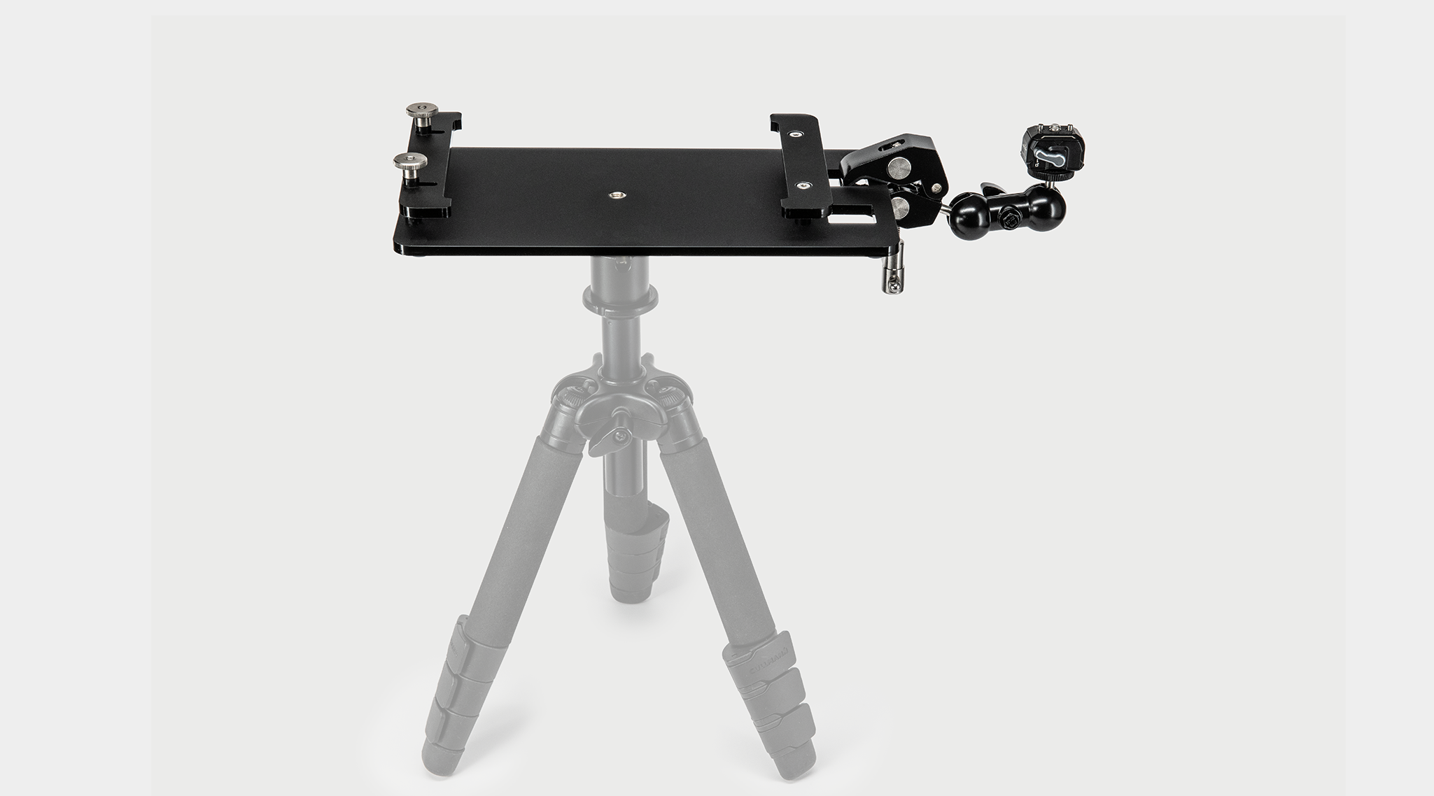 Stative Holder for MINI-PAM-II mounted on tripod showing modular platform with attachment points for porometer head and leaf clip.